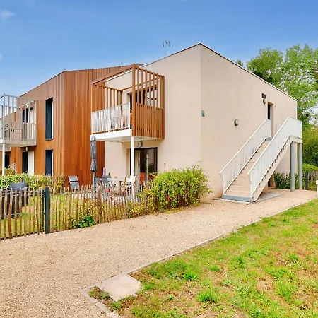 Appartement Plage, Sport Et Nature Dans Pour 4